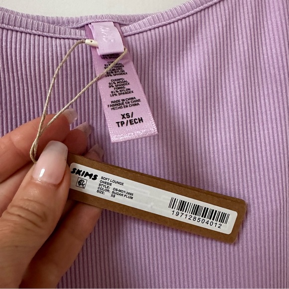 SKIMS NWT Soft Lounge Scoop Onesie | Sugar Plum | Size XS - Picture 10 of 10